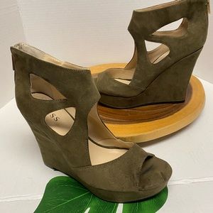 Guess Faux Suede Green Peep Toe Cut Out  Wedges